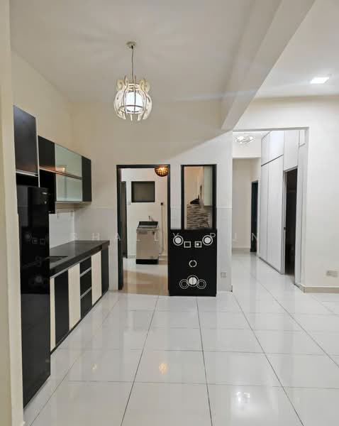 Kediaman Servis untuk Disewa di SetiaWalk - Shally Pun - Kitchen - PropertyGuru.com.my