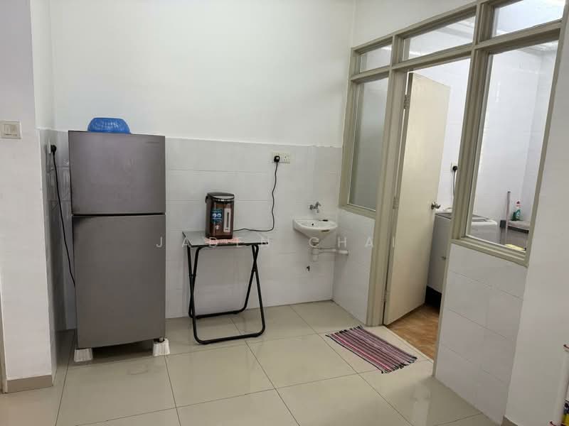 Condominium for Sale at Platinum Lake PV 15 - Jaden Chai - Kitchen - PropertyGuru.com.my