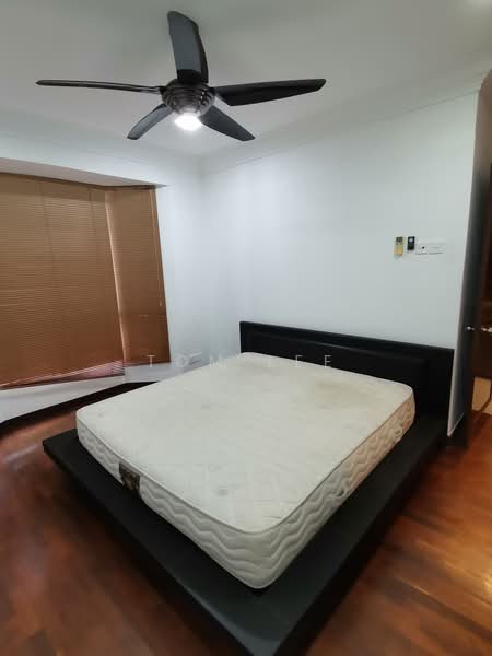 Kondominium untuk Dijual di Casa Tropicana - Tom Lee - Bedroom - PropertyGuru.com.my