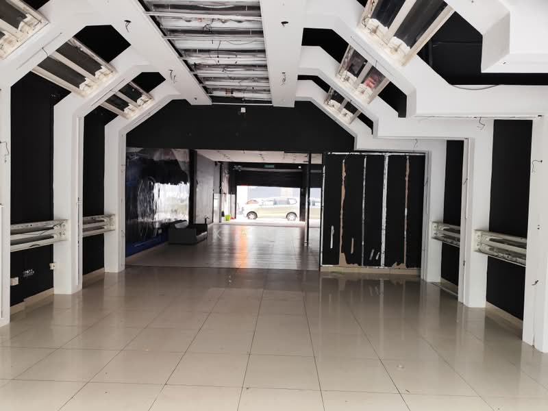 Shop for Rent in Pjs 11 (Sunway) - Kam Chun Hoe - Entrance - PropertyGuru.com.my