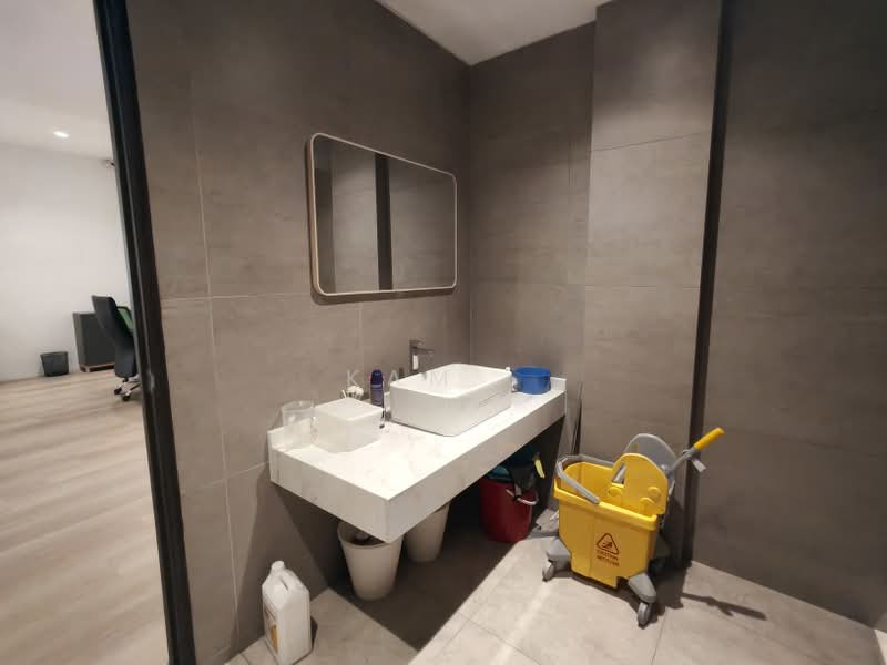 Shop / Office for Rent in Pjs 11 (Sunway) - Kam Chun Hoe - Bathroom - PropertyGuru.com.my