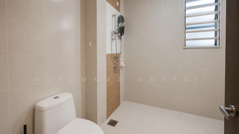 Terraced House for Sale in Alam Impian (Shah Alam) - Muhammad Amerul - Bathroom - PropertyGuru.com.my