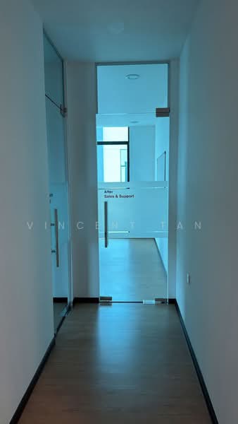Kilang Berkembar untuk Disewa di Sepang (Selangor) - Vincent Tan - Corridor - PropertyGuru.com.my
