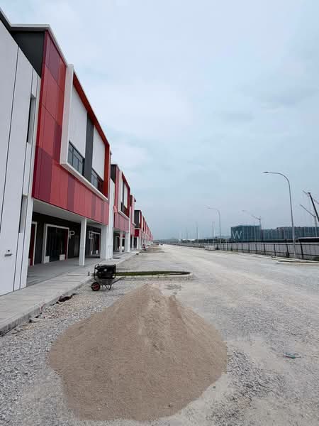 Semi-D Factory for Sale in Alam Perdana (Puncak Alam) - Peter Liew - Exterior - PropertyGuru.com.my
