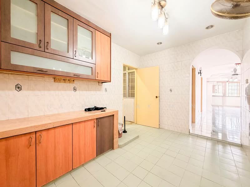 Townhouse for Sale in Taman Lagenda Mas (Cheras) - Nazrin Hakimin - Kitchen - PropertyGuru.com.my