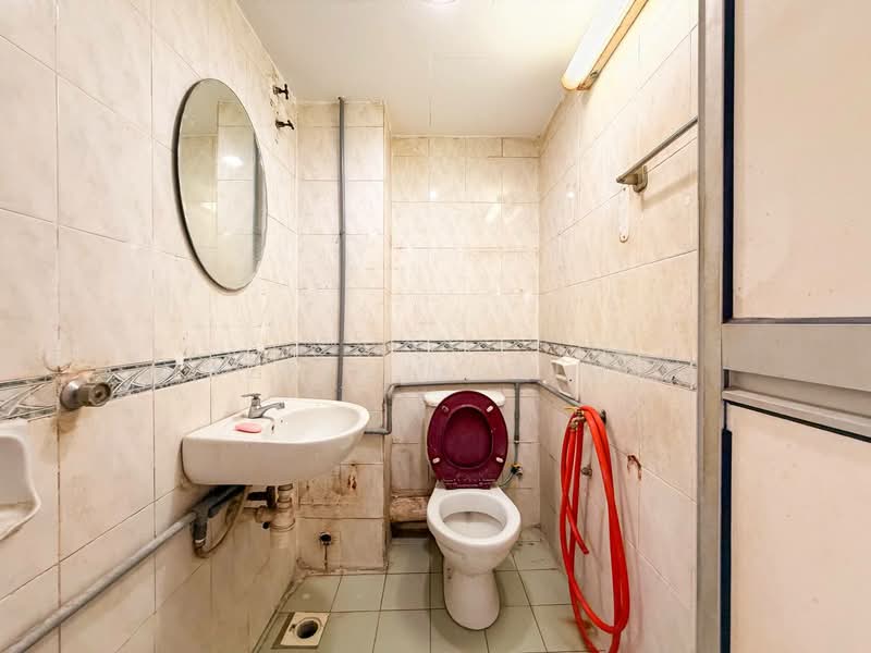Townhouse for Sale in Taman Lagenda Mas (Cheras) - Nazrin Hakimin - Bathroom - PropertyGuru.com.my