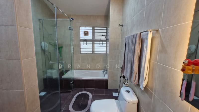 Semi-Detached House for Sale in Seputeh (Kuala Lumpur) - Brandon . - Bathroom - PropertyGuru.com.my