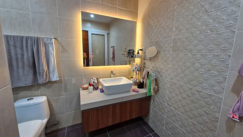 Semi-Detached House for Sale in Seputeh (Kuala Lumpur) - Brandon . - Bathroom - PropertyGuru.com.my