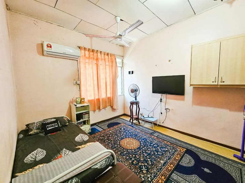 2-storey Terraced House for Sale in Au 2 (Ulu Kelang) - Ali Idris - Bedroom - PropertyGuru.com.my