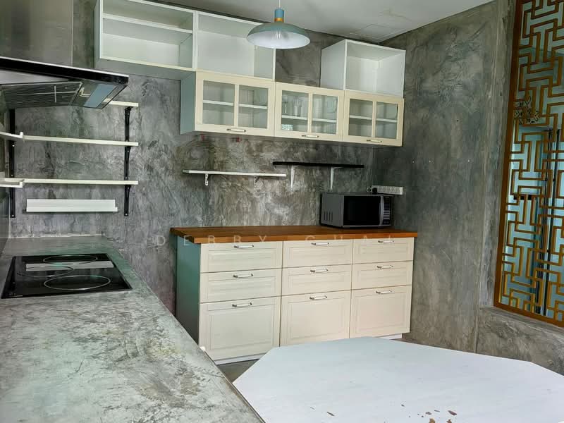 Semi-Detached House for Sale in D'Island (Puchong) - Debby Chai - Kitchen - PropertyGuru.com.my