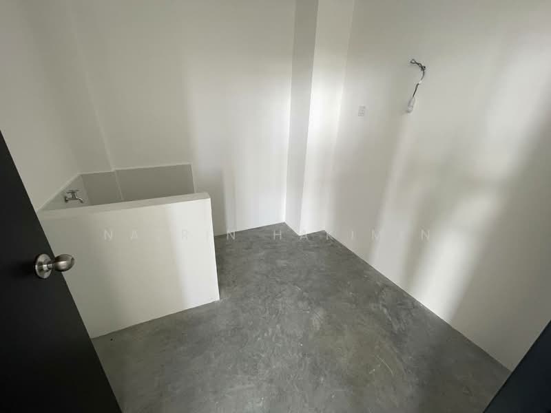 Kilang untuk Dijual di Eco Business Park V (Puncak Alam) - Nazrin Hakimin - Interior - PropertyGuru.com.my