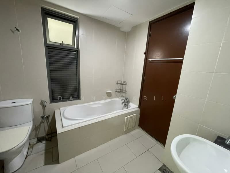 Kediaman Servis untuk Disewa di Saujana Residency - Danny Nabil - Bathroom - PropertyGuru.com.my