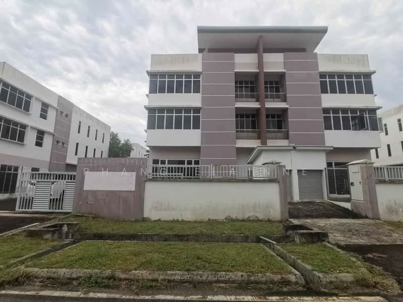Semi-D Factory for Sale in Iskandar Puteri (Nusajaya) (Johor) - Phang Elainne - Exterior - PropertyGuru.com.my