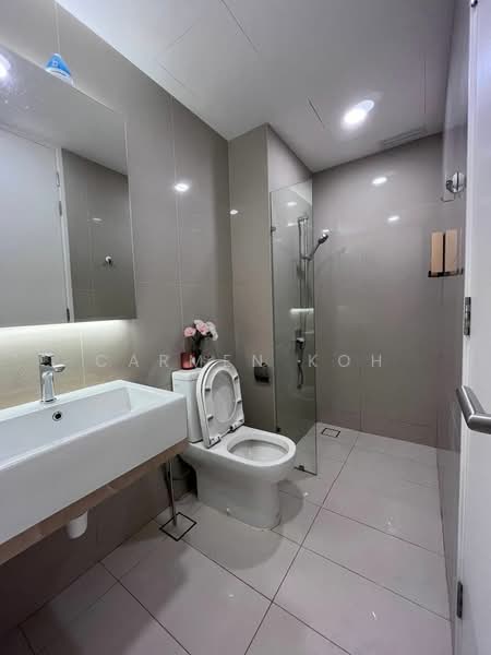 Kediaman Servis untuk Dijual di Southlink - Carmen Koh - Bathroom - PropertyGuru.com.my