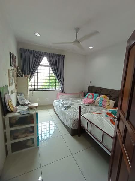 Rumah Teres 2.5-Tingkat untuk Dijual di Taman Bukit Jaya (Ulu Tiram) - Paggie Tee - Bedroom - PropertyGuru.com.my