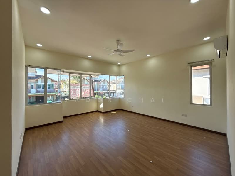 Semi-Detached House for Rent in Taman Anggun (Rawang) - Jaden Chai - Living Room - PropertyGuru.com.my