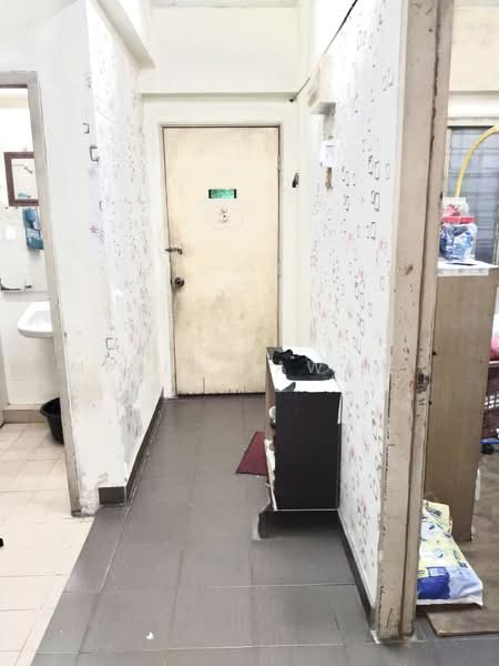 Rumah Flat untuk Dijual di Angsana - Mimie Nawawi - Entrance - PropertyGuru.com.my