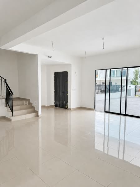 Rumah Teres 2-Tingkat untuk Dijual di Cyberjaya (Selangor) - Mohd Shafik - Living Room - PropertyGuru.com.my