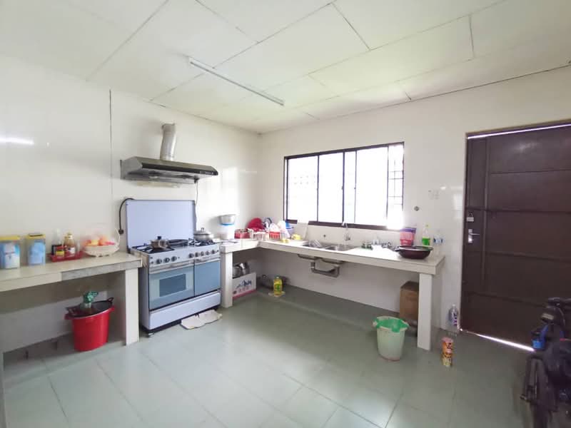 2-storey Terraced House for Sale in Bercham (Ipoh) - Chris Chin - Kitchen - PropertyGuru.com.my