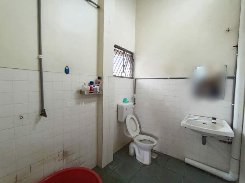 2-storey Terraced House for Sale in Bercham (Ipoh) - Chris Chin - Bathroom - PropertyGuru.com.my