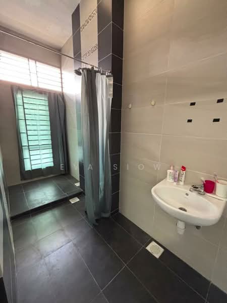 Condominium for Sale at The Seed Taman Sutera Utama - Eva Siow - Bathroom - PropertyGuru.com.my