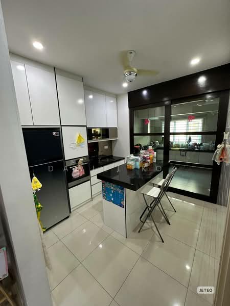 Rumah Teres 2-Tingkat untuk Dijual di Kemuning Utama (Shah Alam) - Daniel Kok - Kitchen - PropertyGuru.com.my