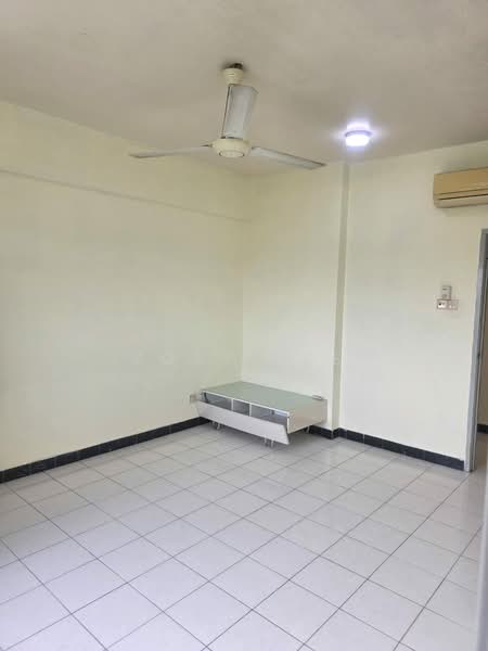 Condominium for Sale at Casa Tebrau @ Seri Palma - Zoey Lee - Living Room - PropertyGuru.com.my