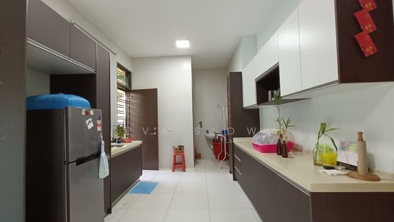 Rumah Kluster untuk Dijual di Taman Sutera Utama (Skudai) - Eva Siow - Kitchen - PropertyGuru.com.my