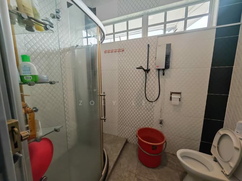 Rumah Teres 2-Tingkat untuk Dijual di Taman Ungku Tun Aminah (Skudai) - Zoey Lee - Bathroom - PropertyGuru.com.my