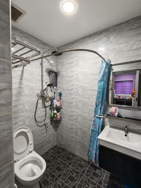 Rumah Teres 1-Tingkat untuk Dijual di Taman Universiti (Skudai) - Paggie Tee - Bathroom - PropertyGuru.com.my
