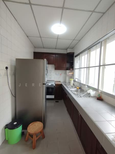 Kondominium untuk Dijual di Tiara Damansara - Jeremy Wong - Kitchen - PropertyGuru.com.my