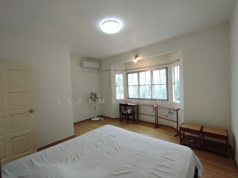 Kondominium untuk Dijual di Tiara Damansara - Jeremy Wong - Master Bedroom - PropertyGuru.com.my