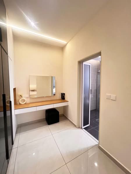 2-storey Terraced House for Sale in Teluk Intan (Perak) - Kevin Chai - Walk in Wardrobe - PropertyGuru.com.my