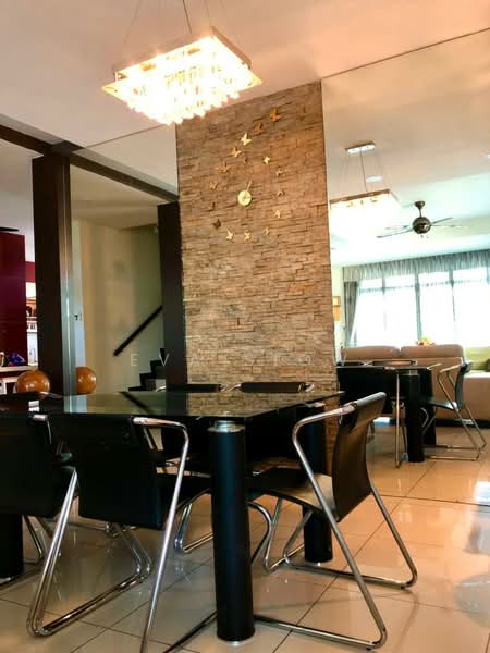 Semi-Detached House for Sale in Taman Universiti (Skudai) - Eva Siow - Dining Room - PropertyGuru.com.my