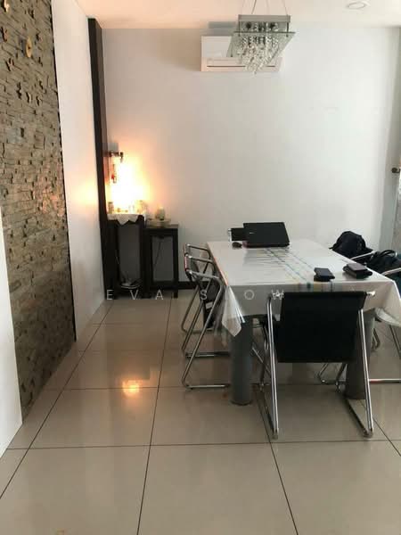 Semi-Detached House for Sale in Taman Universiti (Skudai) - Eva Siow - Dining Room - PropertyGuru.com.my