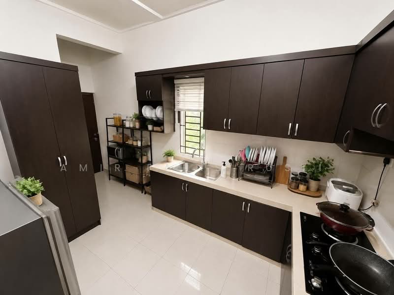 2-storey Terraced House for Sale in Bandar Seri Alam (Masai) - Amir Faris Rusli - Kitchen - PropertyGuru.com.my