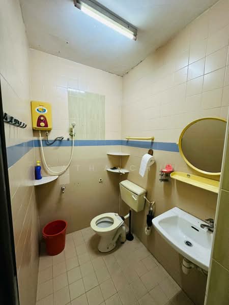 Rumah Teres 1.5-Tingkat untuk Dijual di Ulu Tiram (Johor) - Catha Chin - Bathroom - PropertyGuru.com.my
