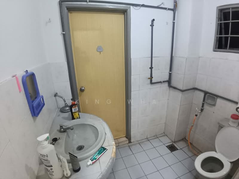2-storey Terraced House for Sale in Setapak (Kuala Lumpur) - King Wha - Bathroom - PropertyGuru.com.my