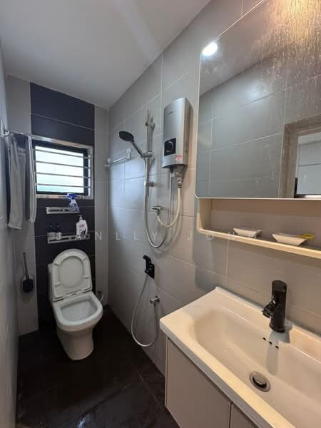 Rumah Teres 2-Tingkat untuk Dijual di Taman Damai Jaya (Skudai) - Janlly Jong - Bathroom - PropertyGuru.com.my