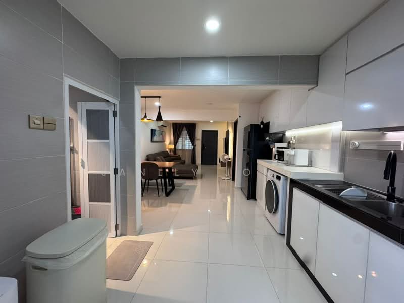 Rumah Teres 2-Tingkat untuk Dijual di Taman Damai Jaya (Skudai) - Janlly Jong - Kitchen - PropertyGuru.com.my