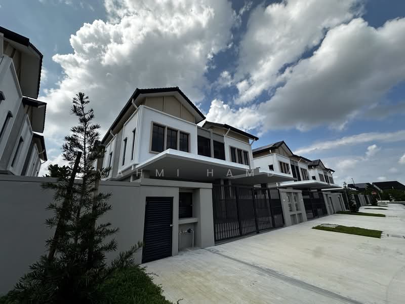Cluster House for Sale in Alam Impian (Shah Alam) - Syahmi Hamdan - Exterior - PropertyGuru.com.my