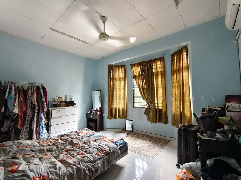 2-storey Terraced House for Sale in Taman Lestari Putra (Seri Kembangan) - Akramin Firdaus Bin Mokhtar - PropertyGuru.com.my