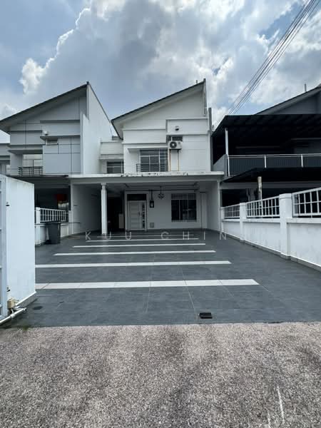 Rumah Teres 2-Tingkat untuk Dijual di Setia Tropika (Johor Bahru) - Kuu Chin - Exterior - PropertyGuru.com.my