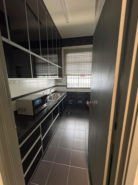 Rumah Teres 2-Tingkat untuk Dijual di Setia Tropika (Johor Bahru) - Kuu Chin - Kitchen - PropertyGuru.com.my