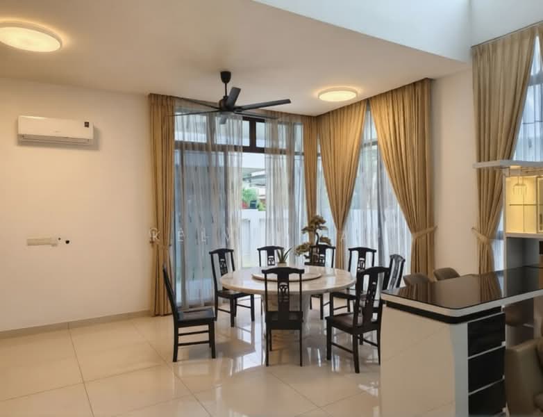 Bungalow House untuk Disewa di Kota Kemuning (Shah Alam) - Kelvin Tan - Dining Room - PropertyGuru.com.my