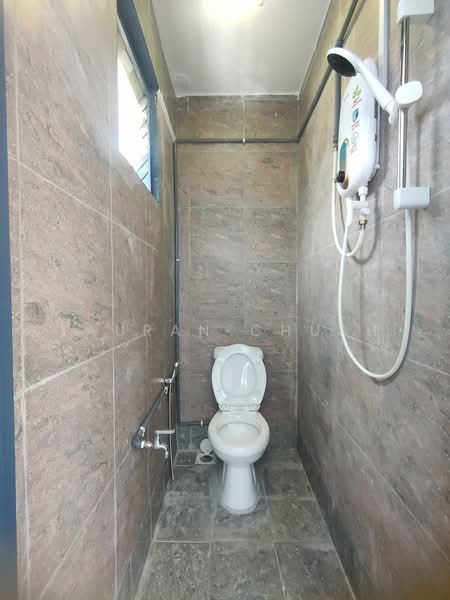 Flat for Rent at Seksyen 17 Petaling Jaya - Lauran Chuah - Bathroom - PropertyGuru.com.my