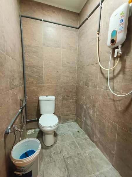 Flat for Rent at Seksyen 17 Petaling Jaya - Lauran Chuah - Bathroom - PropertyGuru.com.my