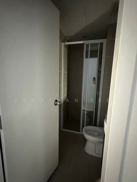 Servis Apartment untuk Disewa di Serviced Residence @ Fera Residence @ The Quartz WM - Jonathan Yeoh - Bathroom - PropertyGuru.com.my