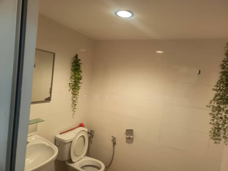 Condominium for Rent at Bistari Condominium - Victoria Tan - Bathroom - PropertyGuru.com.my