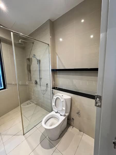 Service Residence for Sale at Sapphire Paradigm - Aeric Petrelli Goh - Bathroom - PropertyGuru.com.my